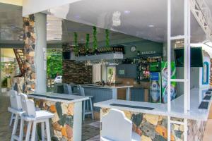 Restaurace v ubytování Apartamentos in Condo Plaza Europa