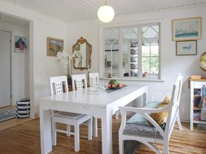 Φωτογραφία από το άλμπουμ του 4 star holiday home in Brastad-By Traum σε Brastad