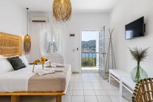 Gallery image of Ourania Studios & Apartments in Skopelos Town +80 photos