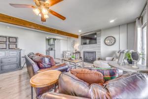 Gallery image of Serene Alto Cabin with Mountain Views and Fire Pit! in Alto