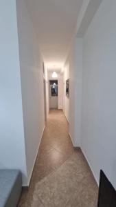 Vivienne's Apartment - Image 11
