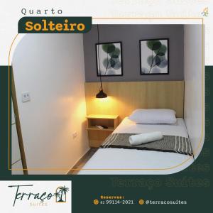 1 dormitorio con 1 cama con 2 toallas en Hotel Terraço Suítes en União dos Palmares