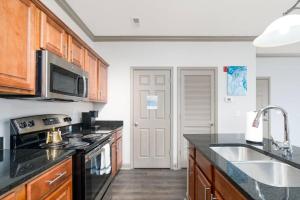 Affordable 1BD Keystone的厨房或小厨房