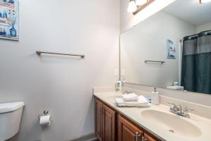 Affordable 1BD Keystone的一间浴室