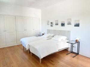 Postel nebo postele na pokoji v ubytování Yo-House + 37 fotografií