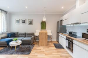 Η κουζίνα ή μικρή κουζίνα στο MW apartments +12 φωτογραφίες