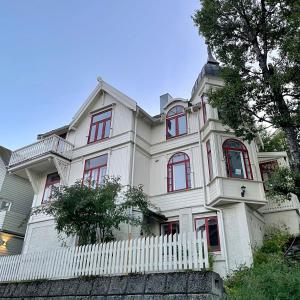 Gallery image of Historic Arctic Villa in Tromsø