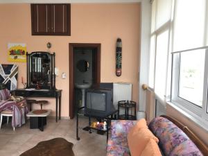 TV a/nebo společenská místnost v ubytování Nondis Room