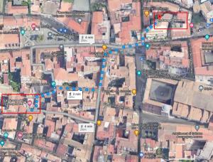 una mappa di una città con edifici e strade di La Dimora dei Longobardi Studio Apartment a Salerno