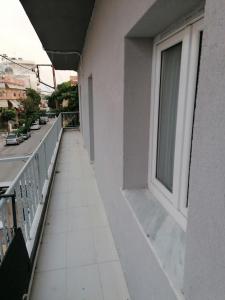Un balcón o terraza en Διαμέρισμα Ολόκληρου ορόφου Queen Luxury