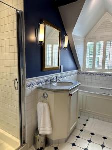 Koupelna v ubytování Perfectly Positioned Hambleden House