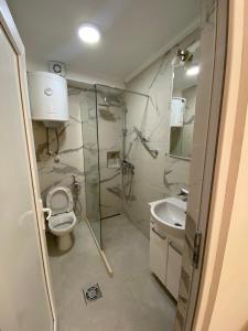 Koupelna v ubytování Apartments Stankovic & Boat tours + 18 fotografií
