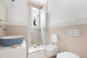 Koupelna v ubytování Villa Briosa Maldive del Salento Pescoluse + 37 fotografií