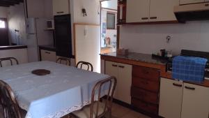 Dapur atau dapur kecil di Casa zona Hospital/UNNOBA