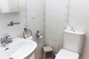 Koupelna v ubytování Apartaments Les Dunes