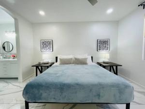 Ένα ή περισσότερα κρεβάτια σε δωμάτιο στο Gorgeous Abode 3 Bedrooms Hide-out in Mesa