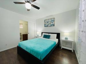 Ένα ή περισσότερα κρεβάτια σε δωμάτιο στο Gorgeous Abode 3 Bedrooms Hide-out in Mesa