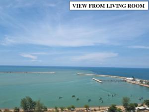 Gallery image of Seaside Haven Homestay Seaview Unit with Pool Opposite KTCC & Mayang Mall - Pangsapuri Ladang Tanjung in Kuala Terengganu