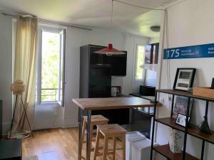 Foto dalla galleria di Bel Appartement T2 au pied du métro Jean Jaurès a Boulogne-Billancourt