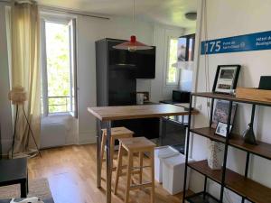 Foto dalla galleria di Bel Appartement T2 au pied du métro Jean Jaurès a Boulogne-Billancourt