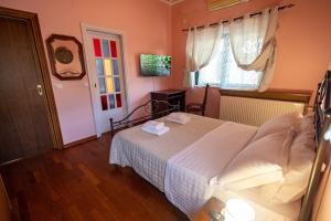 Postel nebo postele na pokoji v ubytování REALE - Art Luxury Villa