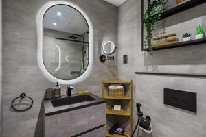 Kupaonica u objektu Upscale studio at JLT near metro