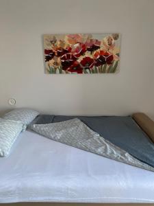 Postel nebo postele na pokoji v ubytování Apartman Colapis- Netflix, self check in, free parking, premium location!
