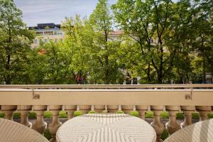 Balkón nebo terasa v ubytování The Ritz-Carlton, Vienna