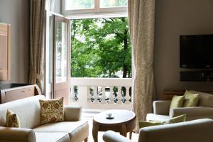 Posezení v ubytování The Ritz-Carlton, Vienna