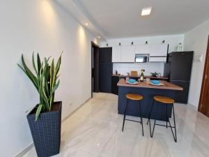 Φωτογραφία από το άλμπουμ του Sea View New Penthouse Terrace & Garage Parking σε St Paul's Bay