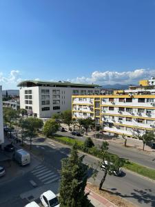 Το κτήριο όπου στεγάζεται  το διαμέρισμα