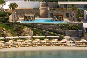 Bassein majutusasutuses Santa Marina, A Luxury Collection Resort, Mykonos või selle lähedal