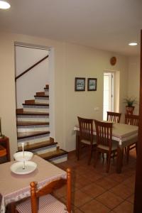 Fotografia z galérie ubytovania Confortable chalet individual con piscina y jardín v destinácii Cala en Blanes + 10 fotografií