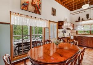 Η κουζίνα ή μικρή κουζίνα στο Blue Country Lodge