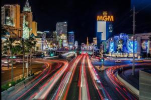 Nespecifikovaný výhled na destinaci Las Vegas nebo výhled na město při pohledu z aparthotelu