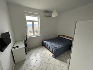 Postel nebo postele na pokoji v ubytování Rijeka view