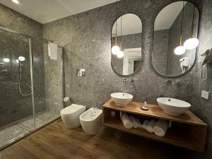 Krysos Luxury Rooms的一间浴室