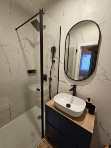 Een badkamer bij Villa LUX Apartments