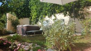 Vonkajšia záhrada v ubytovaní Accanto Alle Mura Rooms & Relax Spa