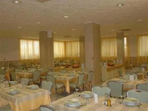 Restaurace v ubytování Hotel Mizar + 5 fotografií