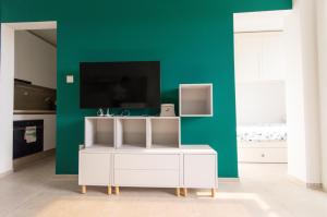 Μια τηλεόραση ή/και κέντρο ψυχαγωγίας στο Studio apartman Irma Červar