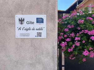 Certifikát, hodnocení, plakát nebo jiný dokument vystavený v ubytování Gîte À l'aigle de sable