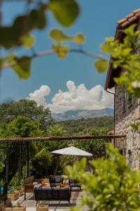 A general mountain view or a mountain view taken from the holiday home