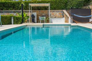 The swimming pool at or close to Elysium Seaview Oasis