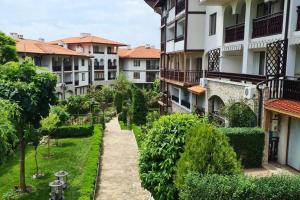 Galeriebild der Unterkunft 30 Meter vom Strand schönes Appartement in einer geschlossenen Anlage in Sweti Wlas