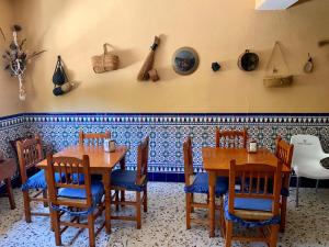 En restaurant eller et andet spisested på Alojamiento Rural Mar de Olivos