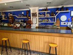 The lounge or bar area at Alojamiento Rural Mar de Olivos