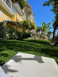 Aed väljaspool majutusasutust Albergo Olmitello - cucina vegetariana bio e tradizionale