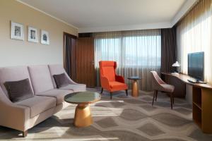 Televízia a/alebo spoločenská miestnosť v ubytovaní The Westin Zagreb