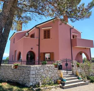 Budova, v ktorej sa ubytovanie bed & breakfast nachádza
